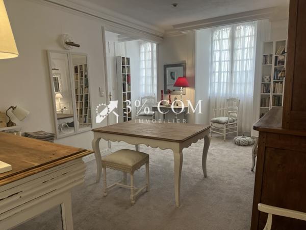 Maison 9 pièce(s) 4 chambre(s) 228 m²