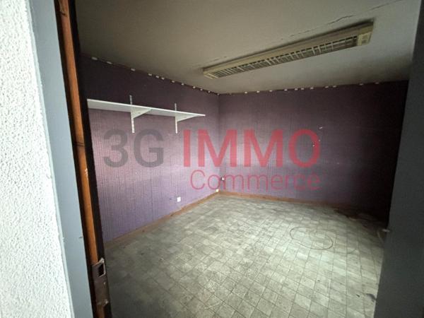 Location / Local Commercial