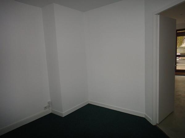 A louer Bourg centre ville local commercial