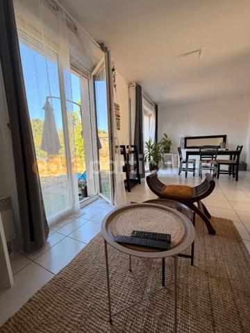 Location
                Maison64,39 m² - 3 Pièces -
                    SOULAC SUR MER (33780)