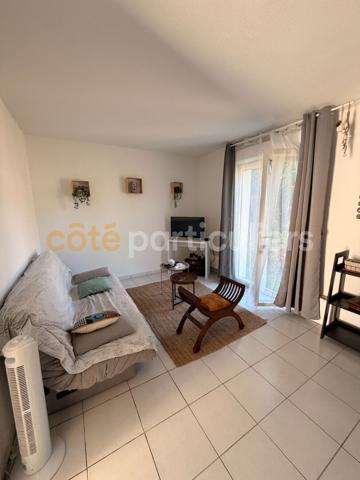 Location
                Maison64,39 m² - 3 Pièces -
                    SOULAC SUR MER (33780)