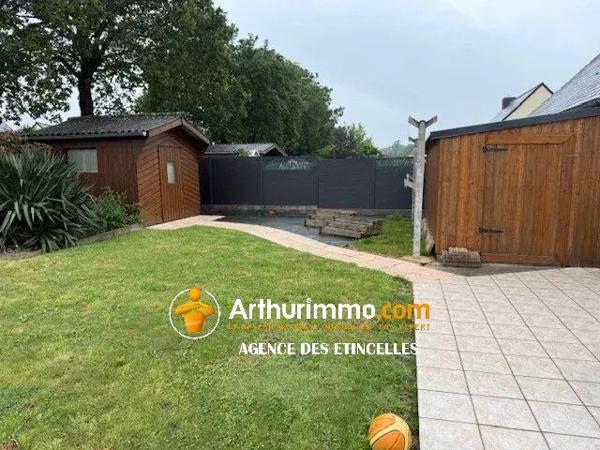 Vente                                                      Maison
                        
                     6 pièces                      105 m2                     à Janzé