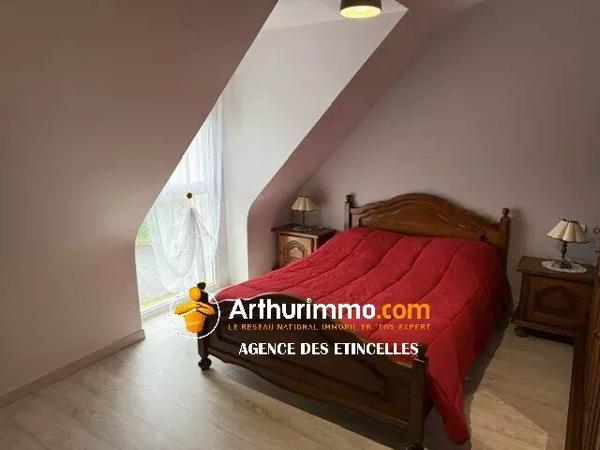 Vente                                                      Maison
                        
                     6 pièces                      105 m2                     à Janzé