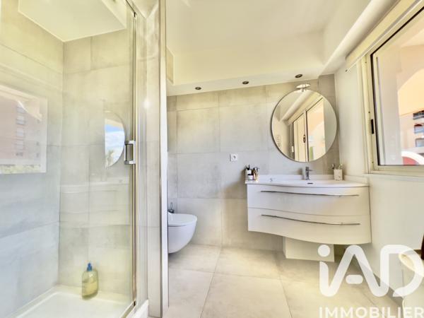 Appartement à vendre 2 pièces 76 m² Fréjus