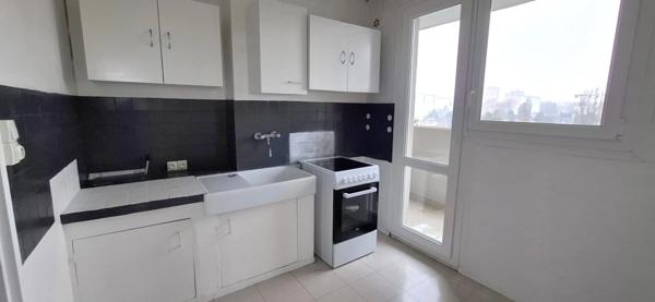 Appartement 2 pièces à vendre avec place de parking SAINT QUENTIN (02)