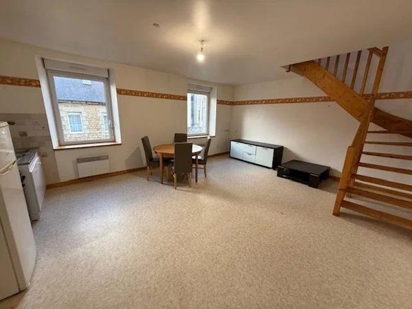 IMMEUBLE 230 M 2 ENVIRON TROIS LOGEMENTS BEGARD