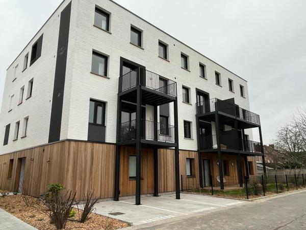 A LOUER : T2 à MARCQ EN BAROEUL • • 815 € CC • Réf. G656