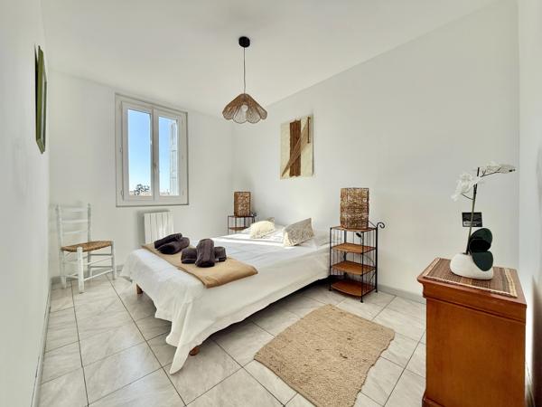 Appartement T3 au dernier étage avec terrasse privative et vues sur les Pyrénées