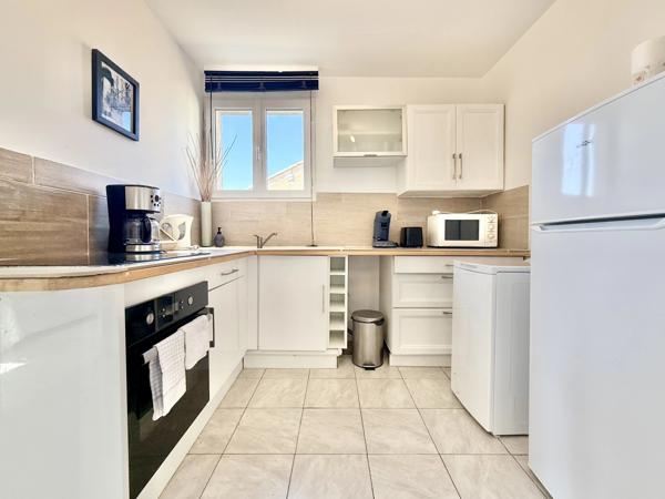 Appartement T3 au dernier étage avec terrasse privative et vues sur les Pyrénées