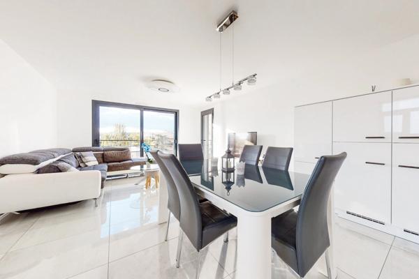 VITRY SUR SEINE - BALCON/TERRASSE - PROCHE RER - DERNIER ÉTAGE - PARFAIT ÉTAT