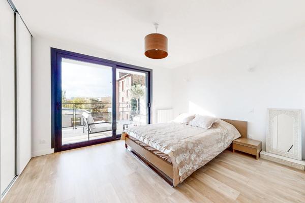 VITRY SUR SEINE - BALCON/TERRASSE - PROCHE RER - DERNIER ÉTAGE - PARFAIT ÉTAT