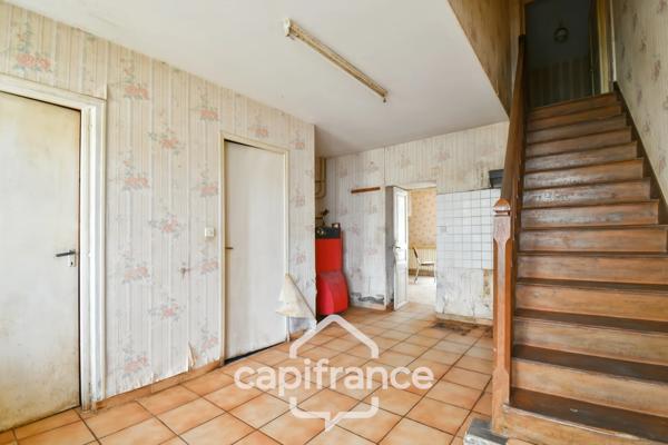 Maison en pierre à vendre 6 pièces SAINT PARDOULT (17) avec garage et atelier