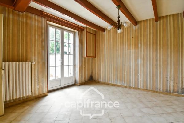 Maison en pierre à vendre 6 pièces SAINT PARDOULT (17) avec garage et atelier