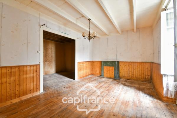 Maison en pierre à vendre 6 pièces SAINT PARDOULT (17) avec garage et atelier