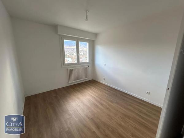 Appartement à louer 2 pièces 58.03m²