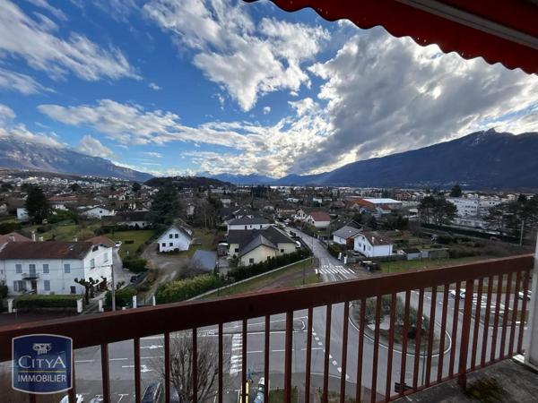 Appartement à louer 2 pièces 58.03m²