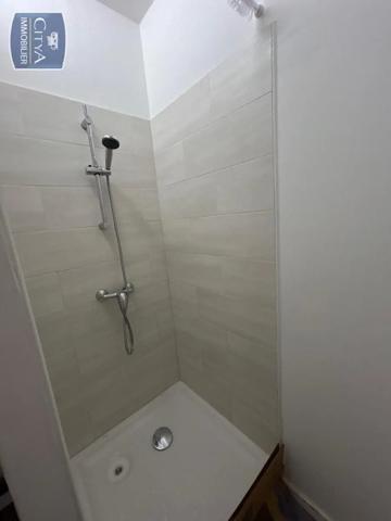 Appartement à louer 2 pièces 58.03m²