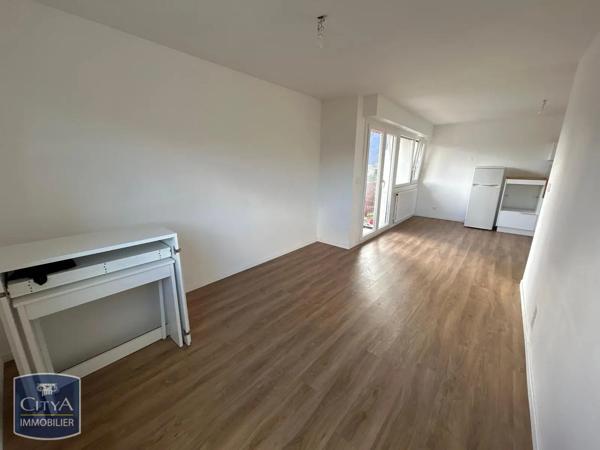 Appartement à louer 2 pièces 58.03m²