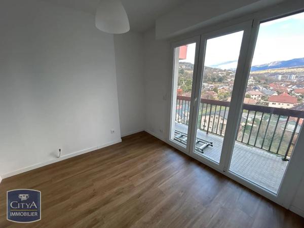Appartement à louer 2 pièces 58.03m²