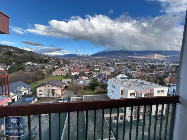 Appartement à louer 2 pièces 58.03m²