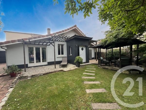 Maison à vendre  5 pièces - 122,16 m 2   EYSINES  - 33