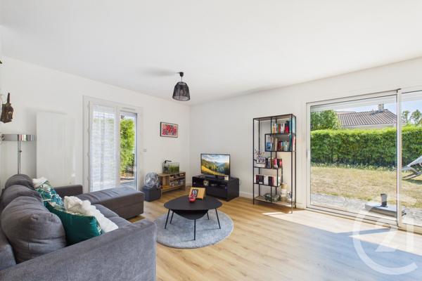 Maison à vendre  5 pièces - 122,16 m 2   EYSINES  - 33