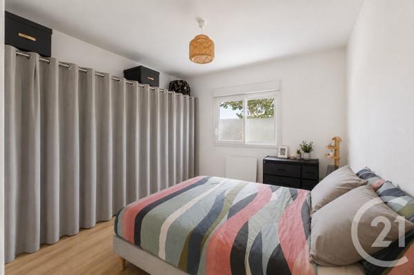 Maison à vendre  5 pièces - 122,16 m 2   EYSINES  - 33