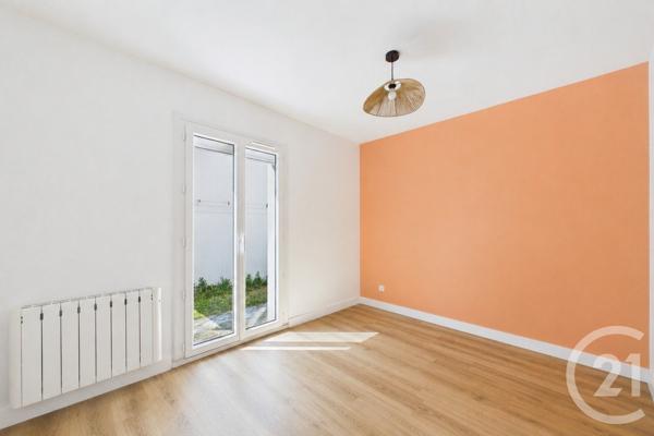 Maison à vendre  5 pièces - 122,16 m 2   EYSINES  - 33