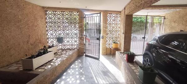 VIAGER OCCUPE - NARBONNE Appartement de 74 m² env. avec balcon et loggia fermée