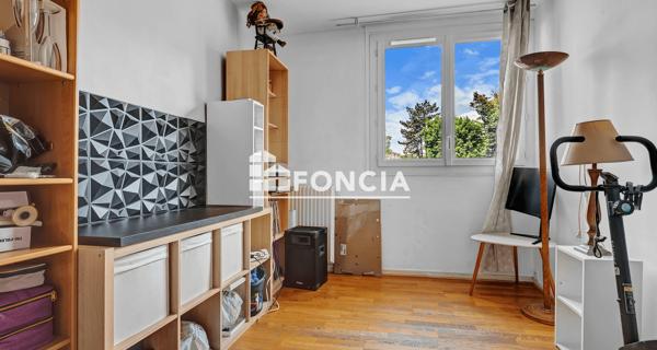 À vendre Appartement 4 pièces 77.12 m² - Thiais 94320