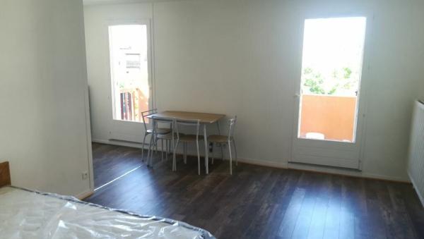 Appartement à louer  1 pièce •  Dax