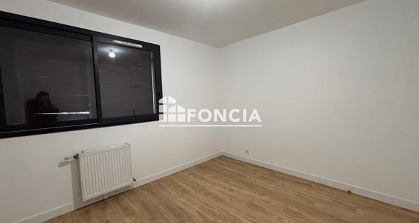 Location Appartement 5 pièces 100.15 m² - La Queue-en-brie 94510