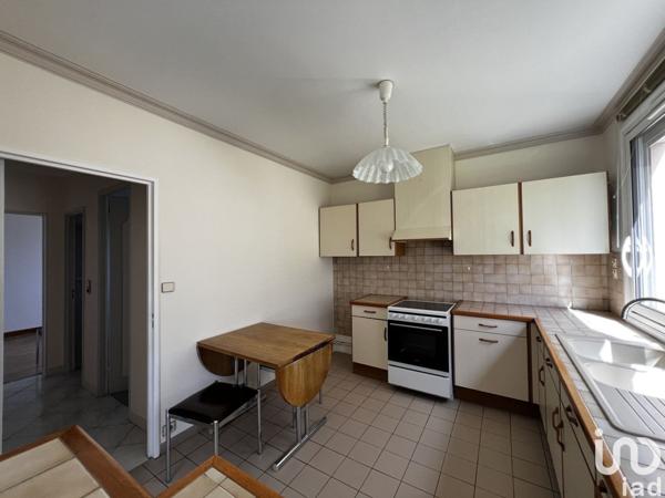 Appartement 4 pièces de 81 m² à Paray-Vieille-Poste (91550)