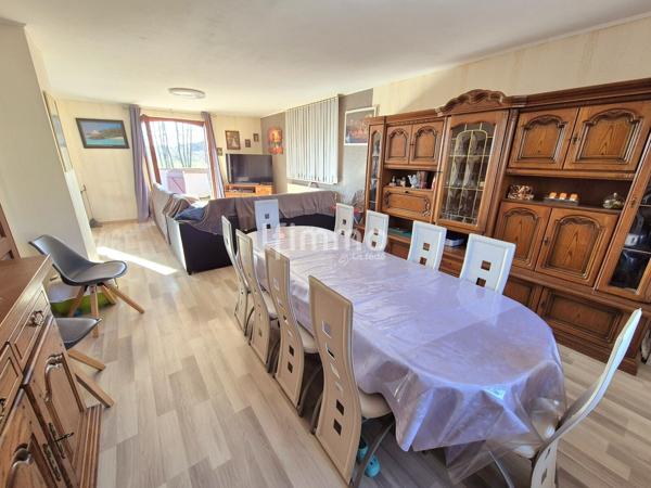 Ensemble de deux maisons à Niederlauterbach.