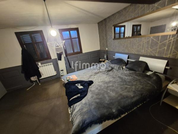 Ensemble de deux maisons à Niederlauterbach.