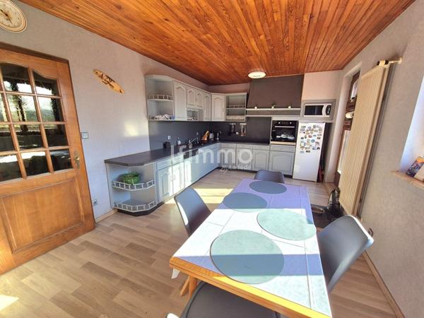 Ensemble de deux maisons à Niederlauterbach.