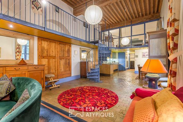 Appartement au caractère affirmé dans un ancien couvent