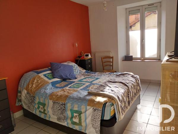 Maison à vendre 6 pièces 241 m² Saint-Victurnien