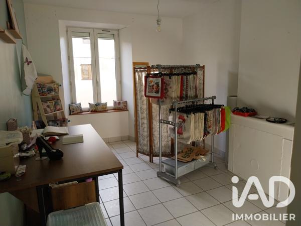 Maison à vendre 6 pièces 241 m² Saint-Victurnien