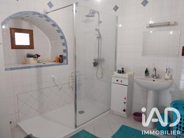 Maison à vendre 6 pièces 241 m² Saint-Victurnien