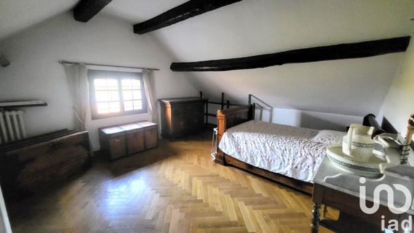 Longère 6 pièces de 235 m² à Cortrat (45700)