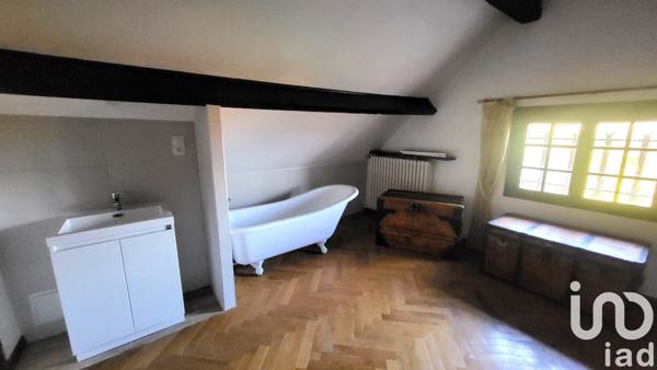 Longère 6 pièces de 235 m² à Cortrat (45700)