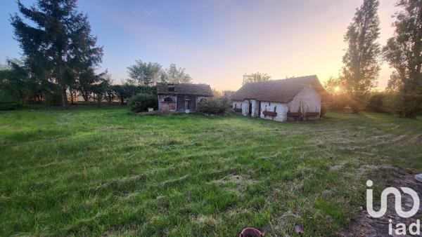 Longère 6 pièces de 235 m² à Cortrat (45700)