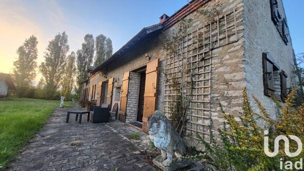 Longère 6 pièces de 235 m² à Cortrat (45700)