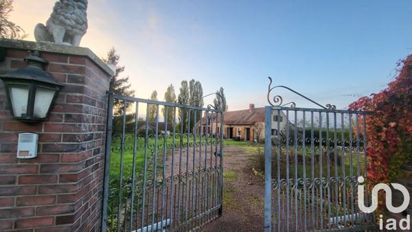 Longère 6 pièces de 235 m² à Cortrat (45700)