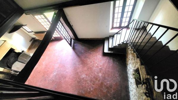 Longère 6 pièces de 235 m² à Cortrat (45700)