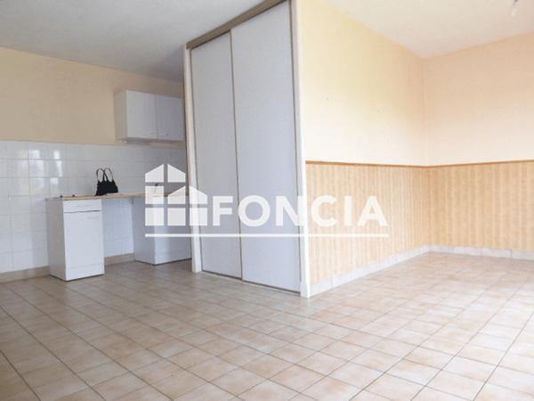 Location Studio 46.52 m² - 342 RUE DU VIEUX ST LOUIS Laval 53000