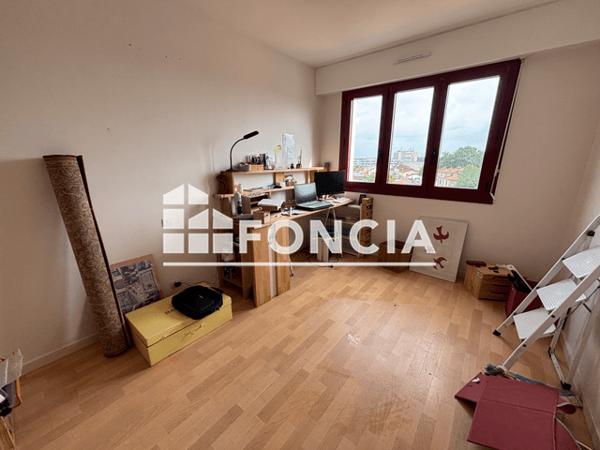 Location Appartement 3 pièces 66.64 m² - 128 BOULEVARD DES BELGES La Roche Sur Yon 85000