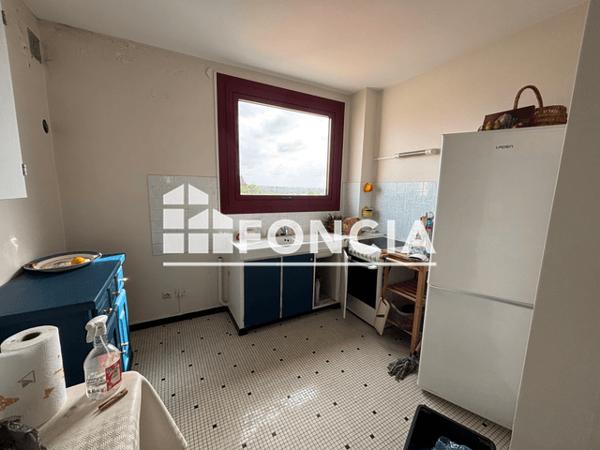 Location Appartement 3 pièces 66.64 m² - 128 BOULEVARD DES BELGES La Roche Sur Yon 85000