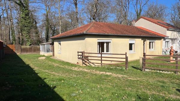 Maison à vendre à Évreux dans l'Eure (27000), ref : S021   
EVREUX VILLAGE DE LA FORÊT
